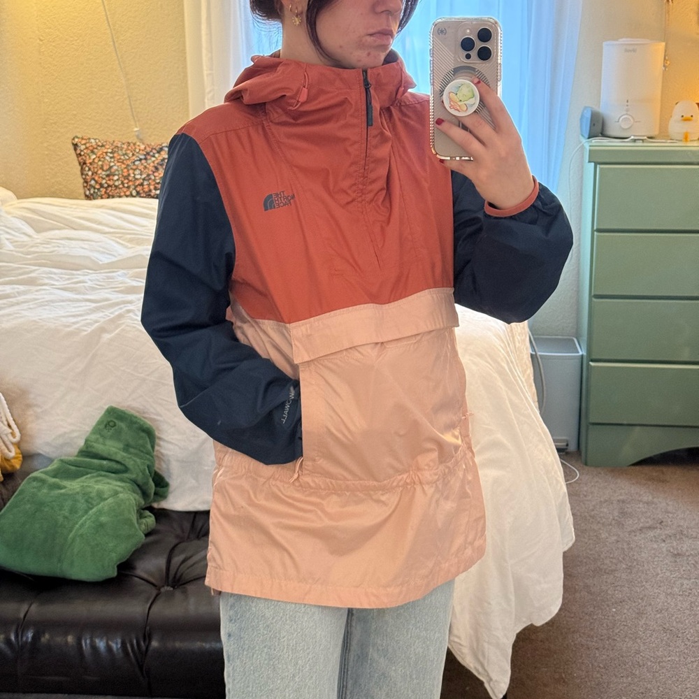 THE NORTH FACE Women's Fanorak Jacket Stowable in Multi Colorblock - Picture 8 of 10